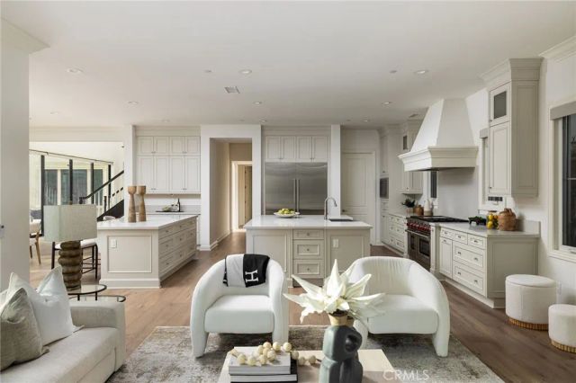 114 Great Oak, Irvine, CA 92602