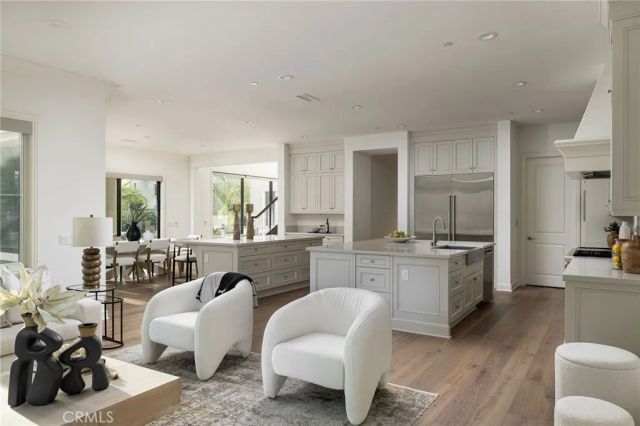 114 Great Oak, Irvine, CA 92602