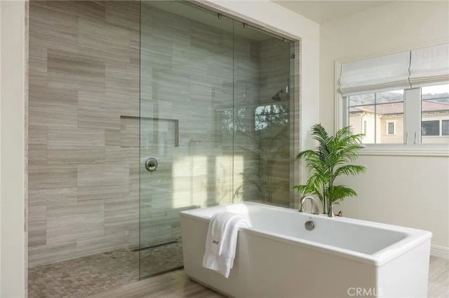 114 Great Oak, Irvine, CA 92602