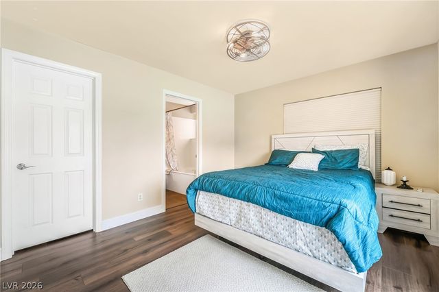 6877 Philharmonic Avenue, Las Vegas, NV 89139