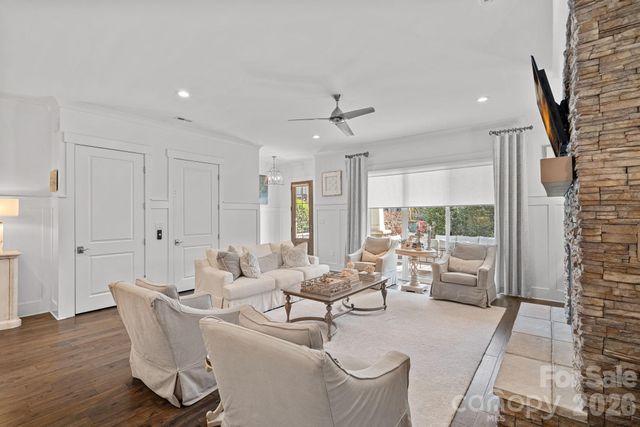 744 Amalfi Drive, Davidson, NC 28036