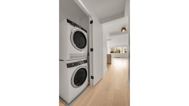 321 E 48th St Apt 7L, New York City, NY 10017