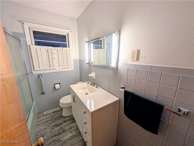 600 E South Street, Harrisville, WV 26362