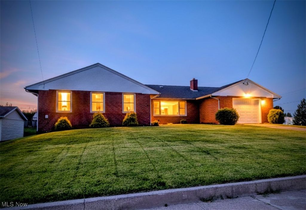 600 E South Street, Harrisville, WV 26362