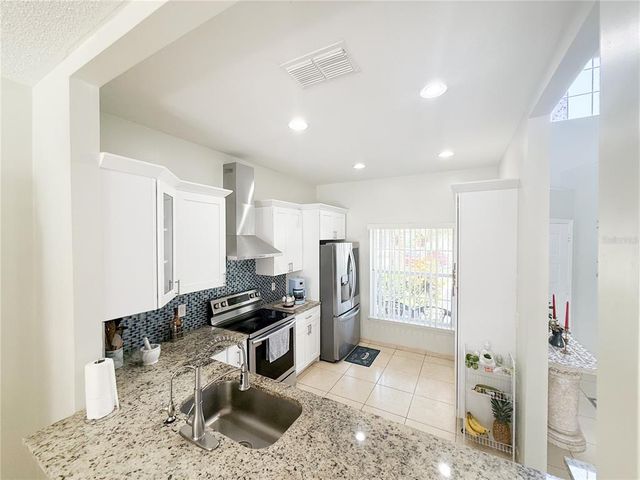 1827 MEADOW POND WAY, Orlando, FL 32824