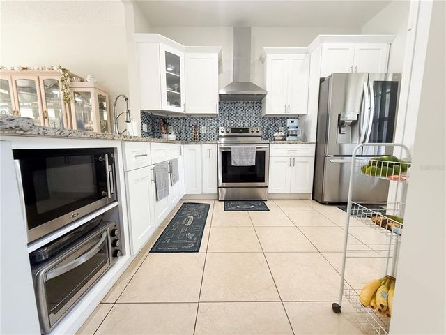 1827 MEADOW POND WAY, Orlando, FL 32824