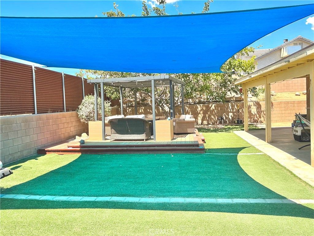 Image 29 of property listing at 58319 Mountain View, Yucca Valley, CA 92284