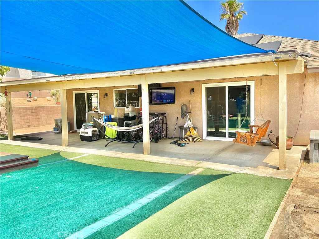 Image 30 of property listing at 58319 Mountain View, Yucca Valley, CA 92284