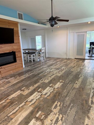 2207 POINSETTIA LANE, Deland, FL 32724