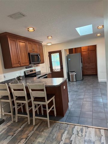2207 POINSETTIA LANE, Deland, FL 32724