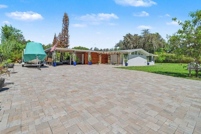 2207 POINSETTIA LANE, Deland, FL 32724