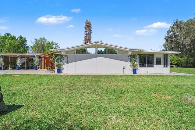 2207 POINSETTIA LANE, Deland, FL 32724
