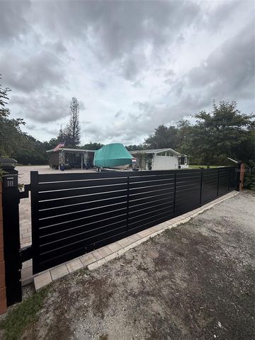 2207 POINSETTIA LANE, Deland, FL 32724