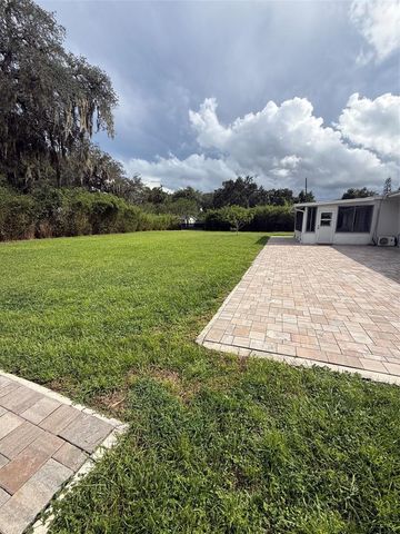 2207 POINSETTIA LANE, Deland, FL 32724