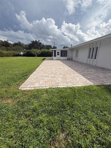 2207 POINSETTIA LANE, Deland, FL 32724