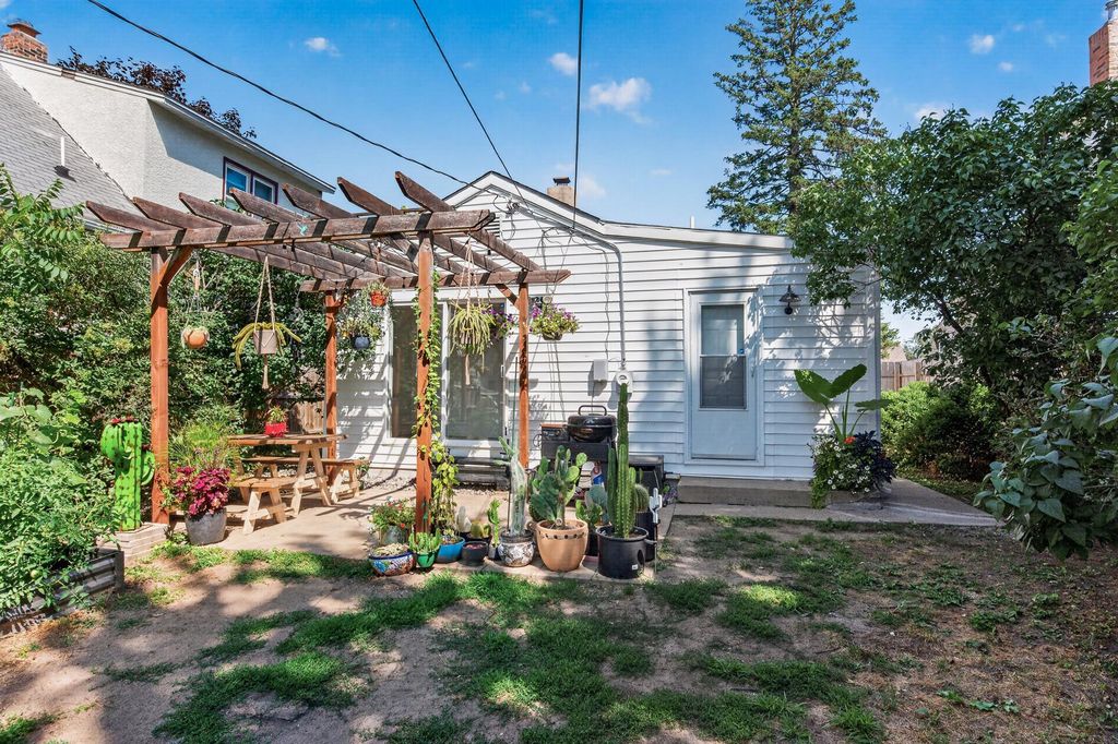 304 11th Avenue S, South Saint Paul, MN 55075 — photo 2