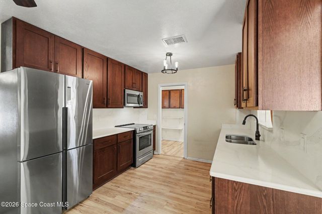 531 Cheyenne Avenue, Melbourne, FL 32935