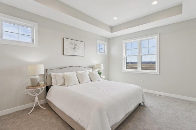 2415 Bluestem Crossing, Prairie Du Sac, WI 53578