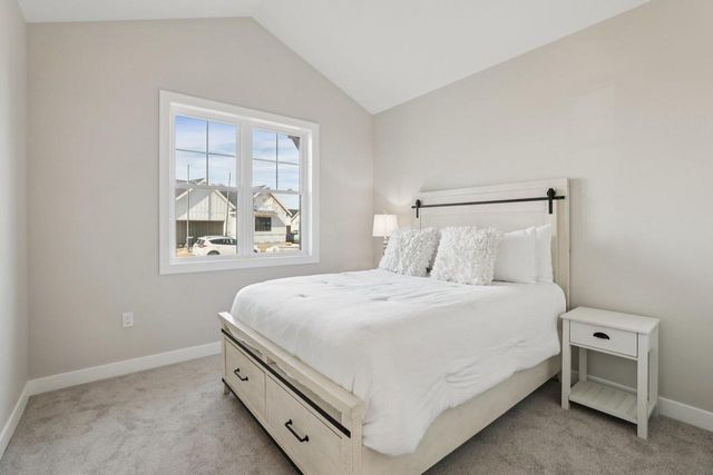 2415 Bluestem Crossing, Prairie Du Sac, WI 53578