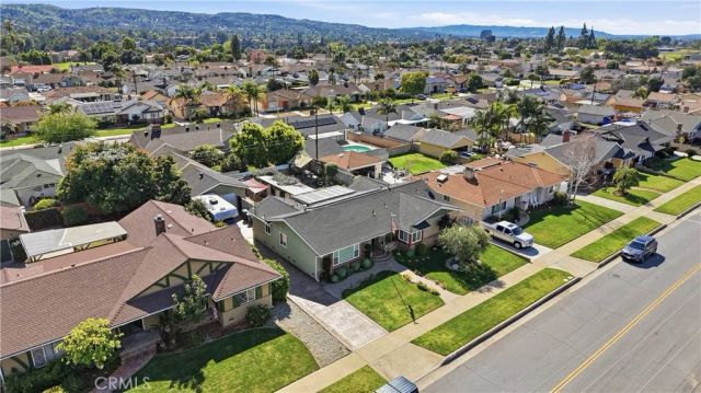 1524 E Old Badillo, Covina, CA 91724