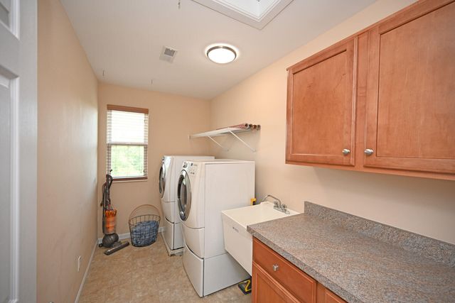 1596 Southcross Drive, Hebron, KY 41048