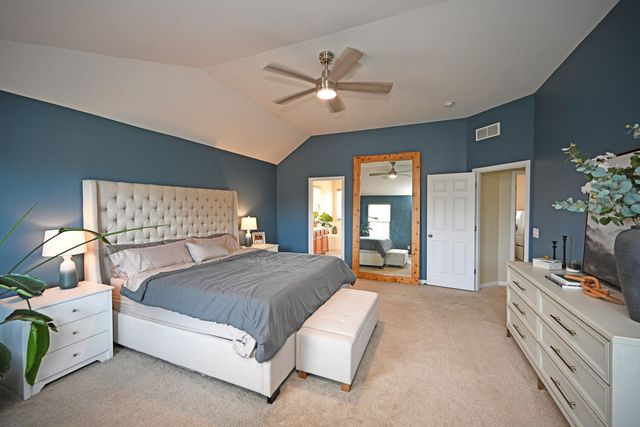 1596 Southcross Drive, Hebron, KY 41048