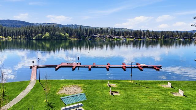 122 E Wynot Dr, Nine Mile Falls, WA 99026