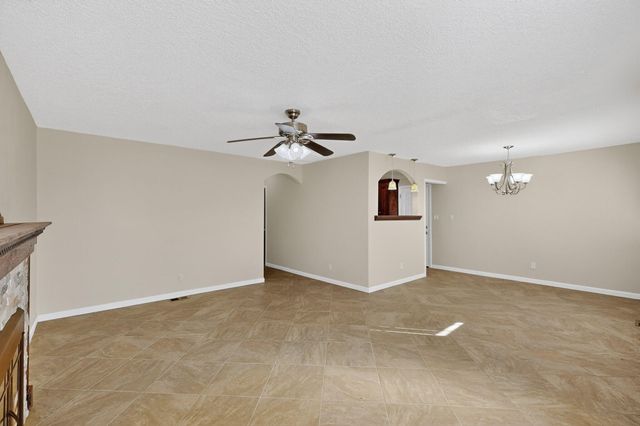 716 Georgia Street SE, Albuquerque, NM 87108