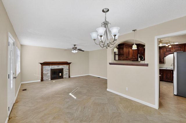 716 Georgia Street SE, Albuquerque, NM 87108