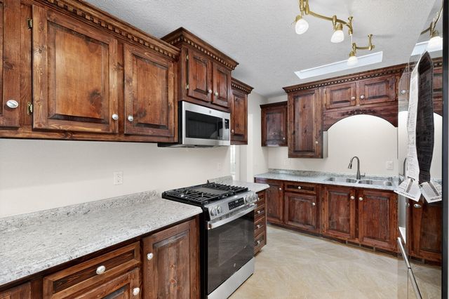 716 Georgia Street SE, Albuquerque, NM 87108