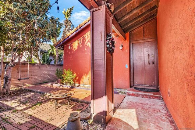 607 E J St, Chula Vista, CA 91910