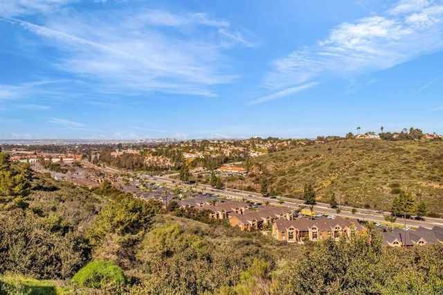 607 E J St, Chula Vista, CA 91910