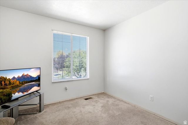 2087 W 1630 N, Clinton, UT 84015