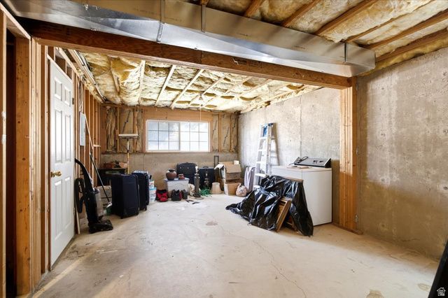 2087 W 1630 N, Clinton, UT 84015