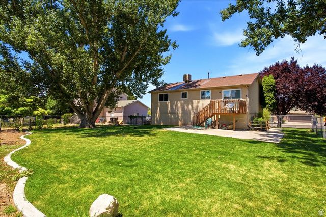 2087 W 1630 N, Clinton, UT 84015