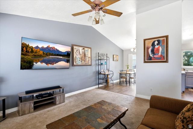 2087 W 1630 N, Clinton, UT 84015