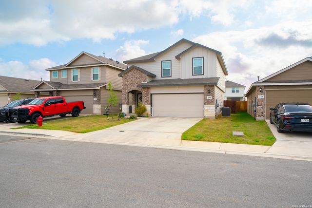 214 Legendary Trail Loop, Floresville, TX 78114