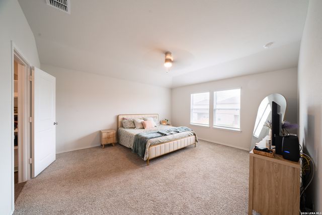 214 Legendary Trail Loop, Floresville, TX 78114
