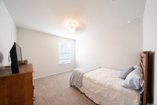 214 Legendary Trail Loop, Floresville, TX 78114