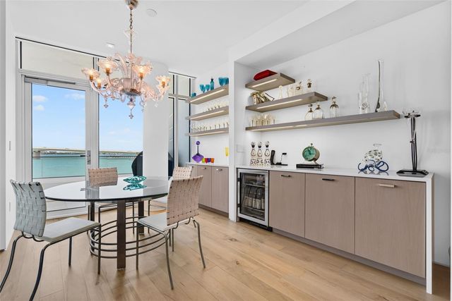 280 GOLDEN GATE POINT 300, Sarasota, FL 34236