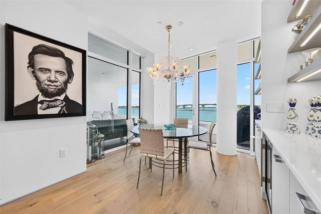 280 GOLDEN GATE POINT 300, Sarasota, FL 34236