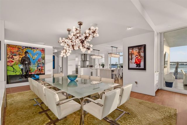 280 GOLDEN GATE POINT 300, Sarasota, FL 34236