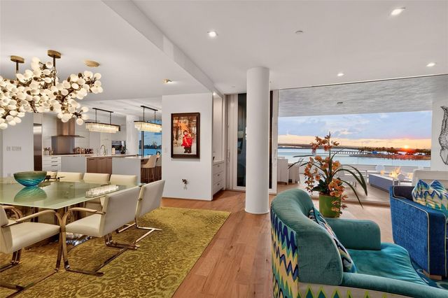 280 GOLDEN GATE POINT 300, Sarasota, FL 34236