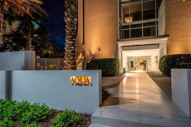 280 GOLDEN GATE POINT 300, Sarasota, FL 34236