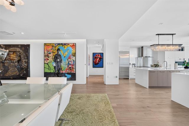 280 GOLDEN GATE POINT 300, Sarasota, FL 34236