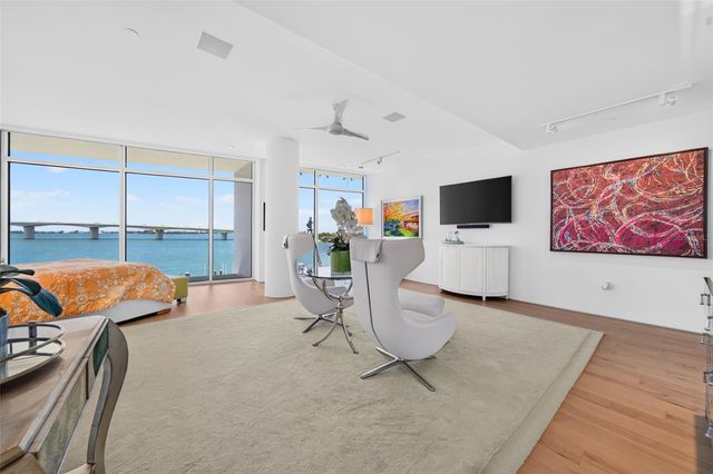 280 GOLDEN GATE POINT 300, Sarasota, FL 34236