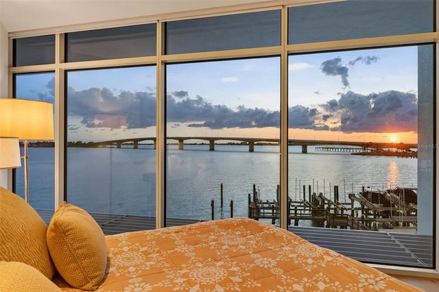 280 GOLDEN GATE POINT 300, Sarasota, FL 34236