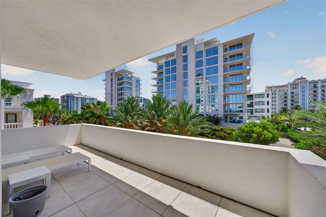 280 GOLDEN GATE POINT 300, Sarasota, FL 34236