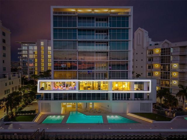 280 GOLDEN GATE POINT 300, Sarasota, FL 34236