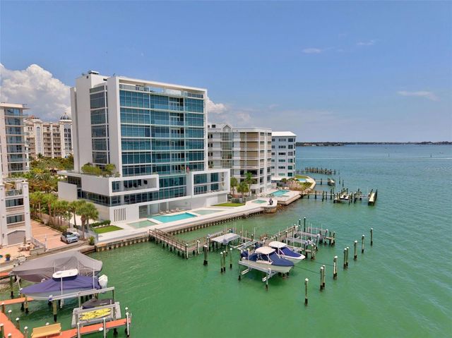 280 GOLDEN GATE POINT 300, Sarasota, FL 34236